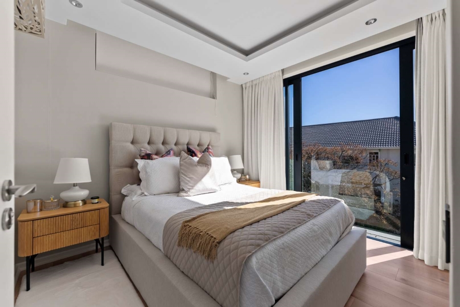 4 Bedroom Property for Sale in Bantry Bay Western Cape